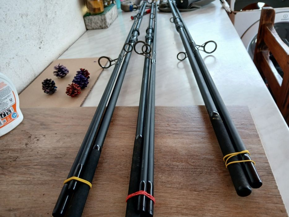 Vând 3 lansete shimano tx1b