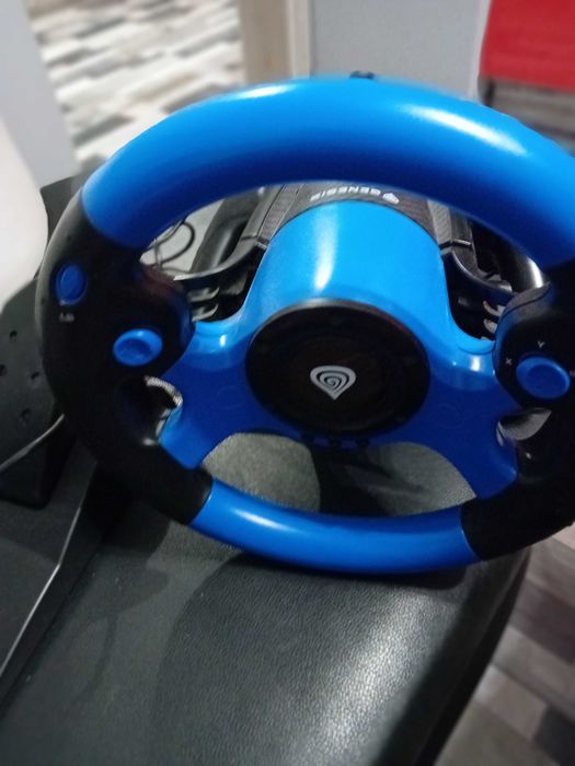 Волан GENESIS с педали