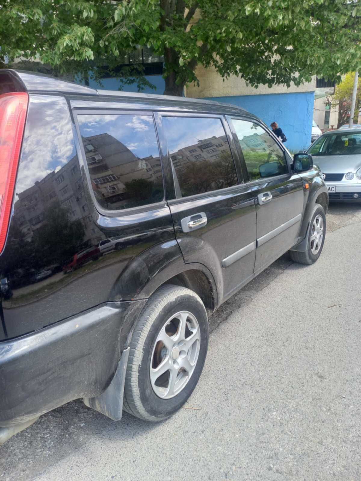 Nissan  X- trail