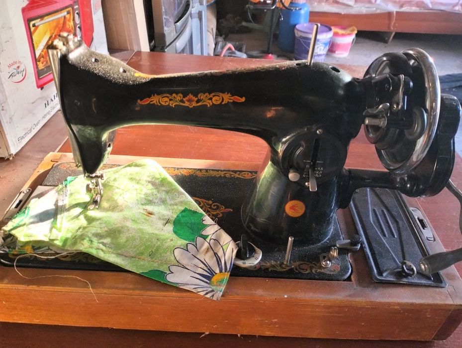 Швейная машинка ручная