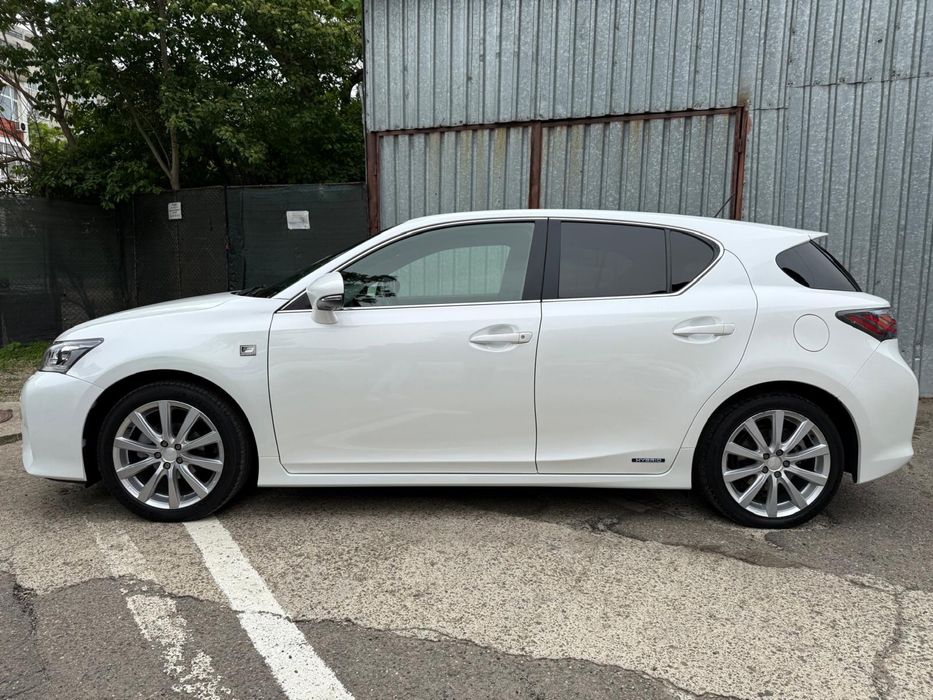 Lexus CT200H F SPORT Hybrid
