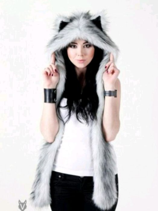 Волкошапки,шапки с ушками