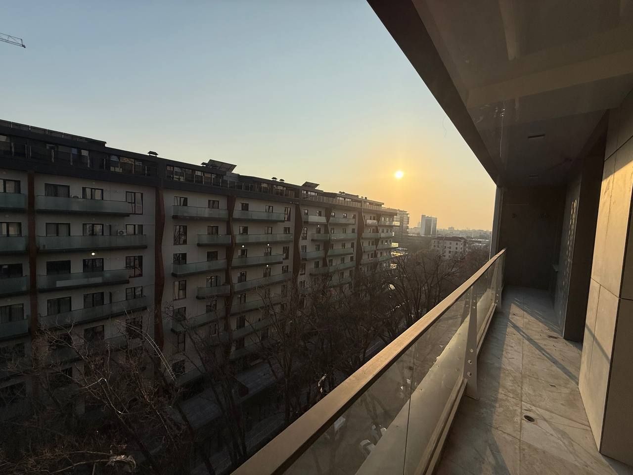 3/8/14 78м² Продается Дархан ЖК Imperial club city каробка