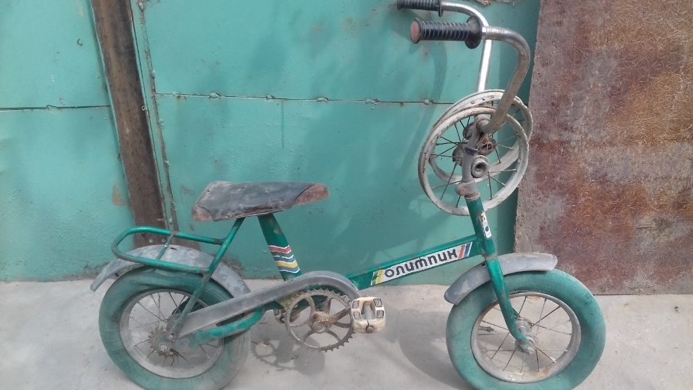 Продаётся детский целый и подростковый велосипед на запчасти.
