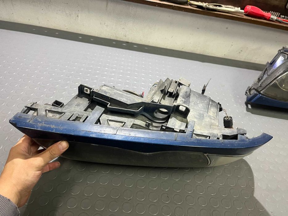 Фейсови фарове за BMW E46 (седан и комби)