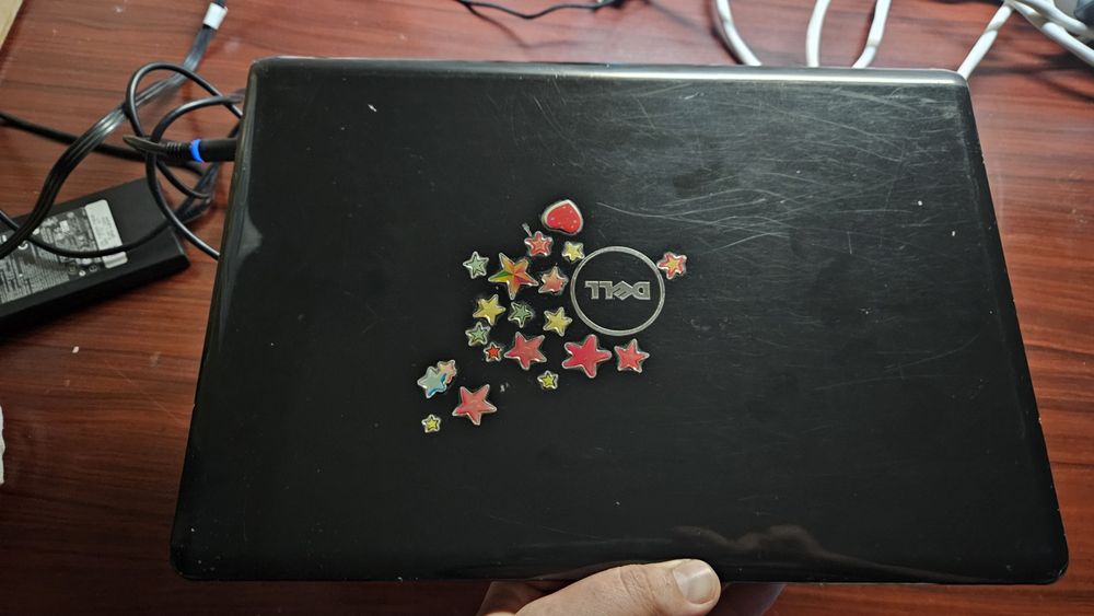 Ноутбук DELL Inspiron 1464 б/у в отличном состоянии