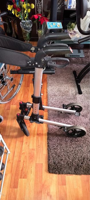 Rolator cu 4 Roti din Aluminiu