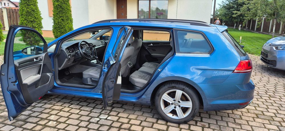 Volkswagen Golf 1.6 TDI DSG Highline