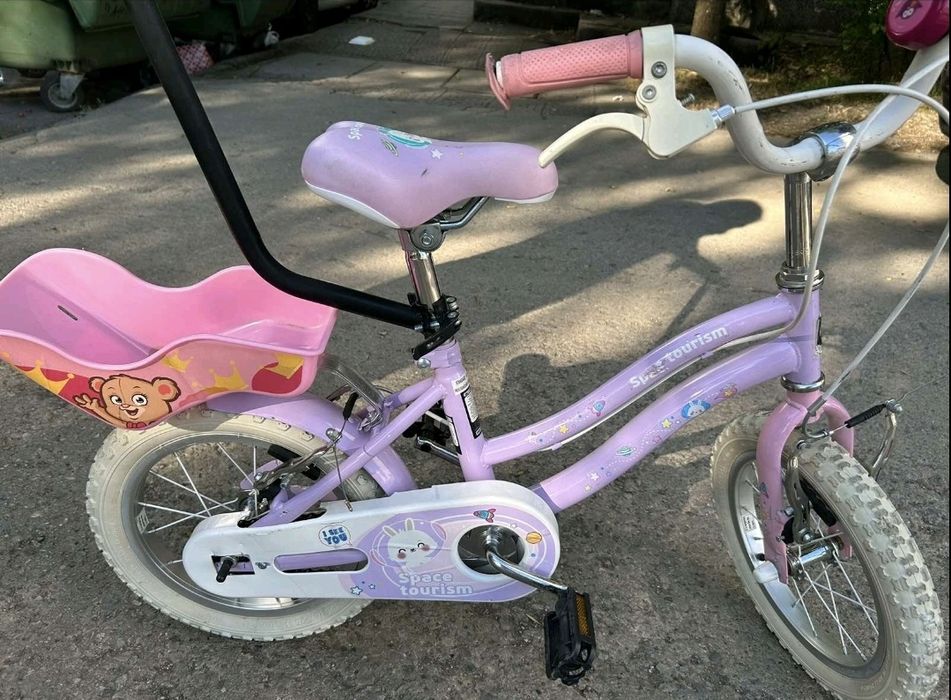 Детски велосипед 14″ с метална рамка;