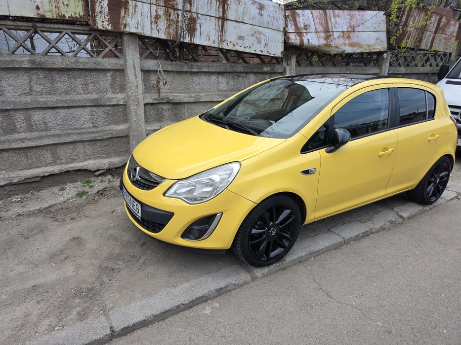 Opel Corsa D 1.3 BLACK EDITION