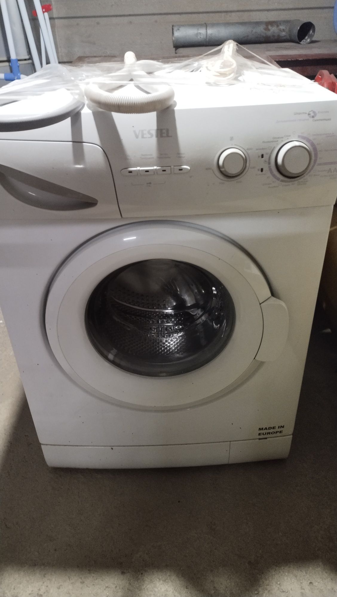 Продам рабочую стиральную машину всё работает 40.000 продам