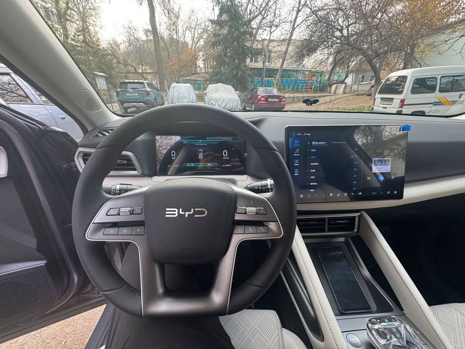 Yuan up BYD flagship 2025