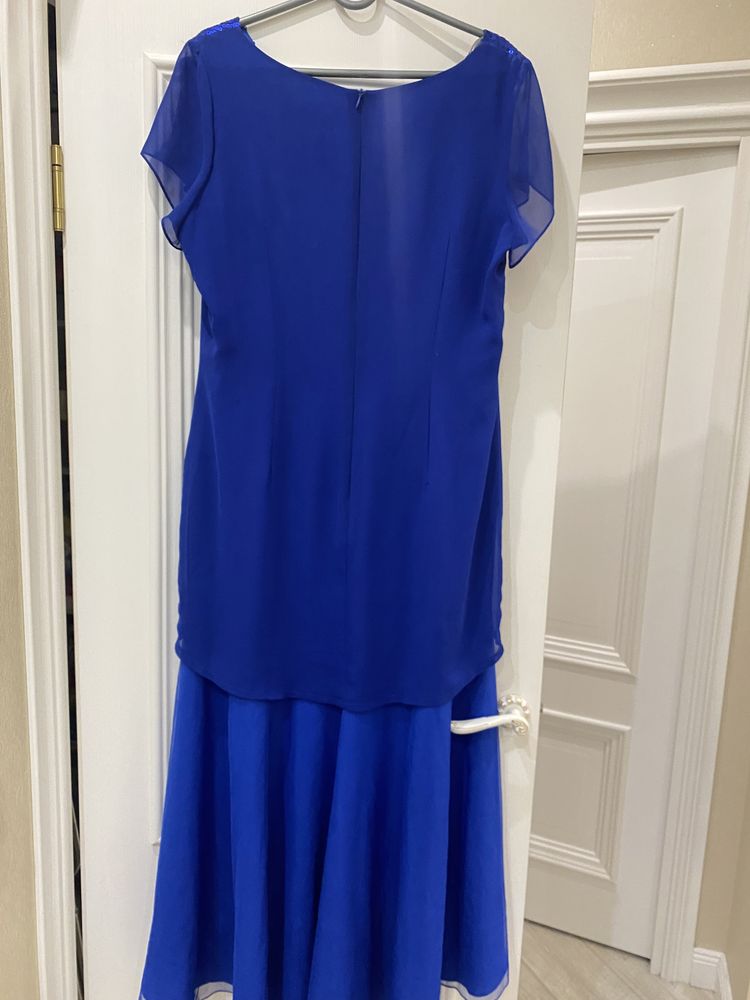 Продам платье женское размер 50-52 производство Корея