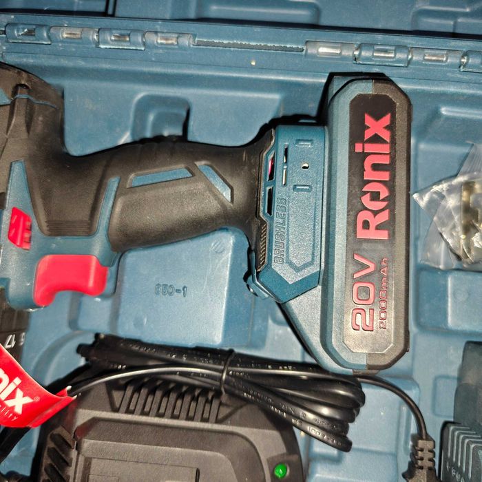 Ronix 8905K ударная дрель шуруповёрт аккумуляторный в кейсе