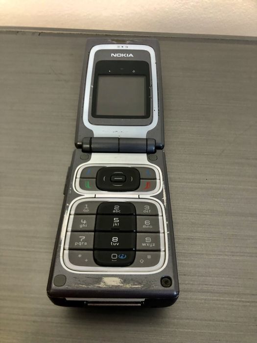 Nokia 7200 – Made in Finland – Telefon retro de colecție