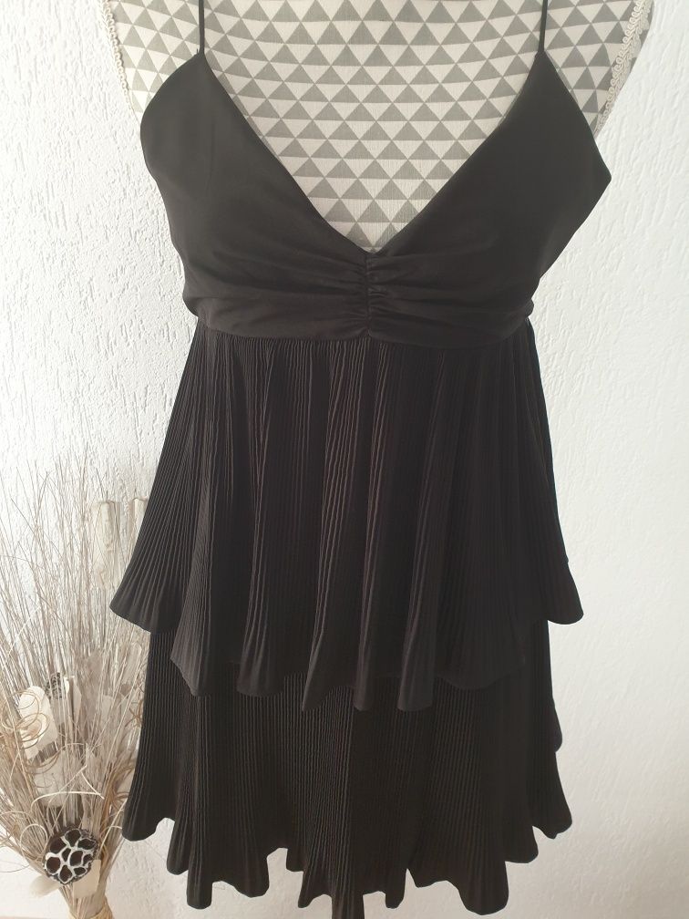 Rochie neagră (Zara )