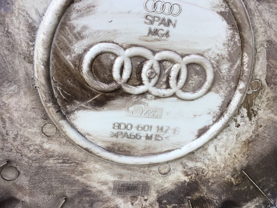 Capac Capace Roata Janta R15 ORIGINALE Audi A2 A3 A4 A6 8D0601147B