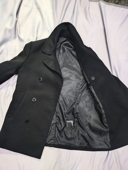 Palton scurt H&M negru ( mărimea 48)