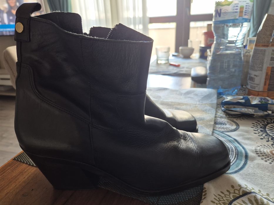 Боти естествена кожа