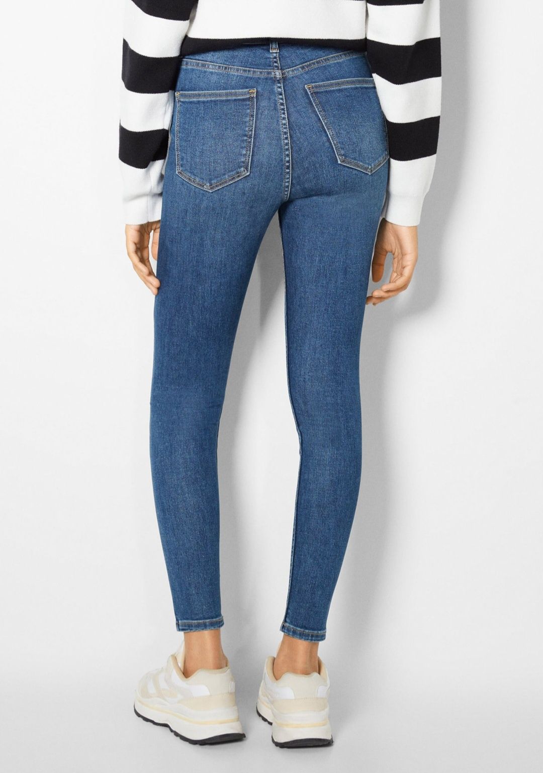 Bershka Skinny Fit Дънки