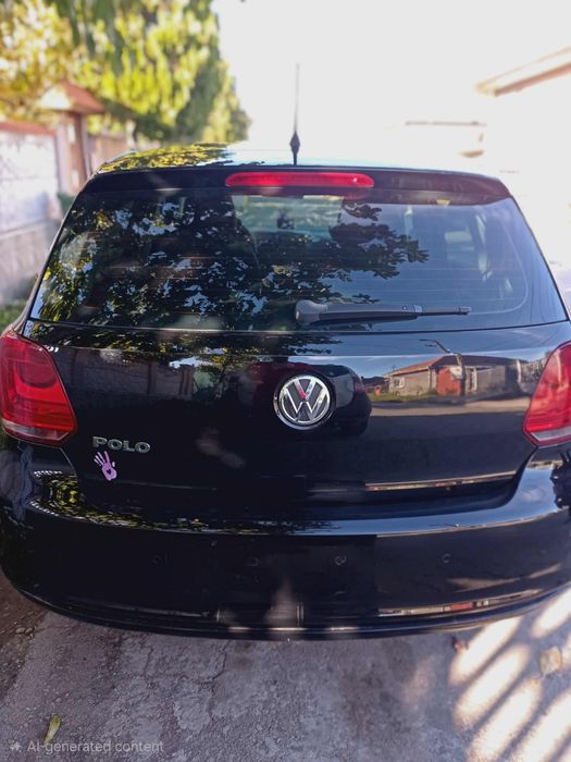 Продавам Volkswagen Polo 1.2 в много добро състояние.