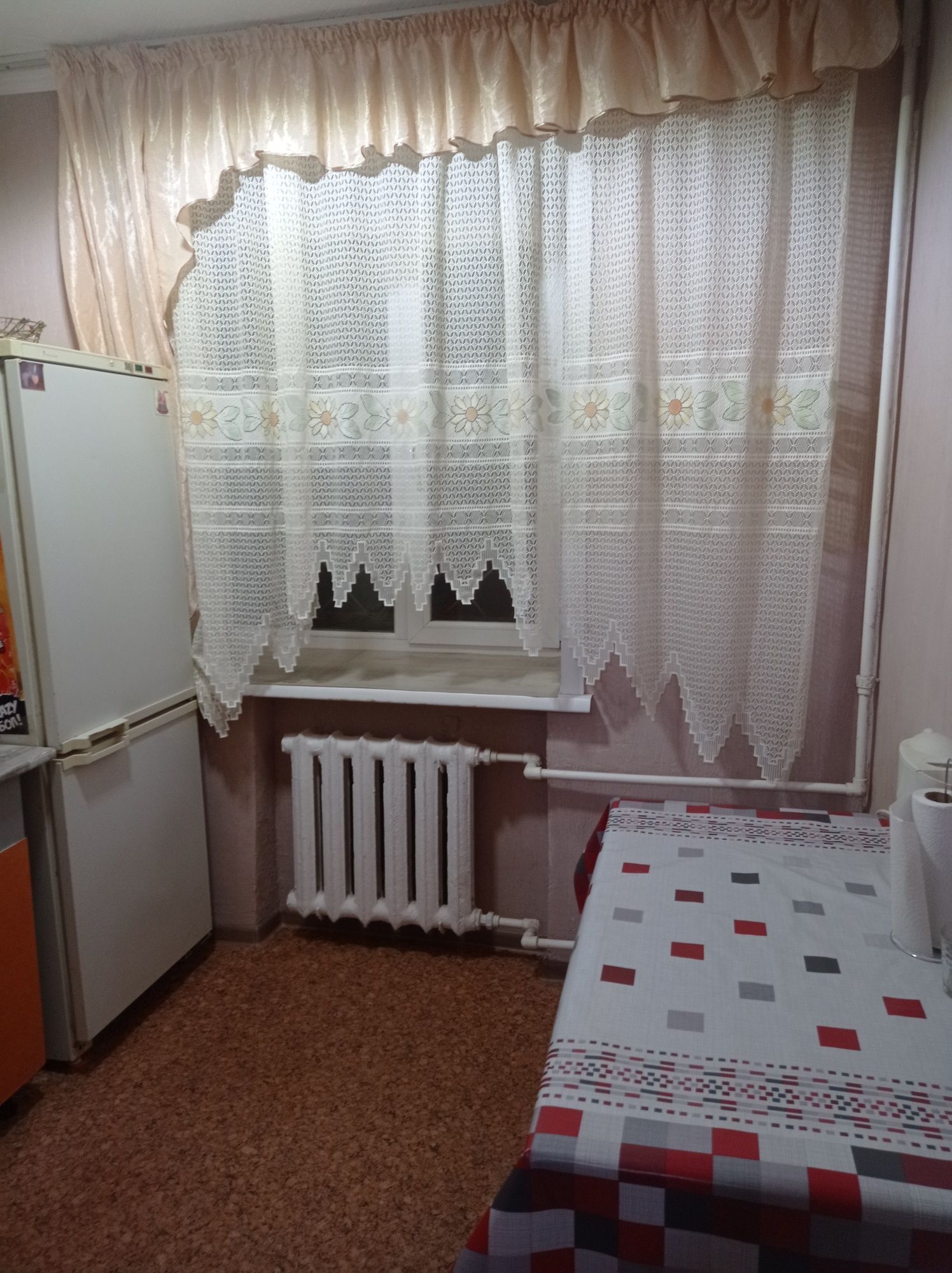 Сдам однокомнатную квартиру для двоих,не для шума,часы,ночь,сутки