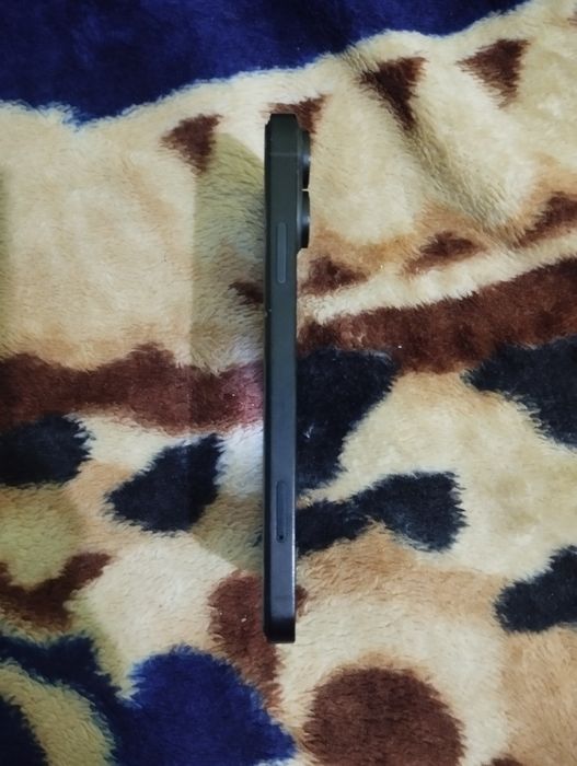 Iphone xr 16 qlingan.