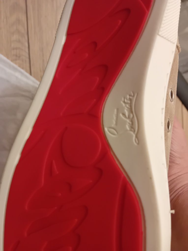 Ghete barbati, Christian louboutin