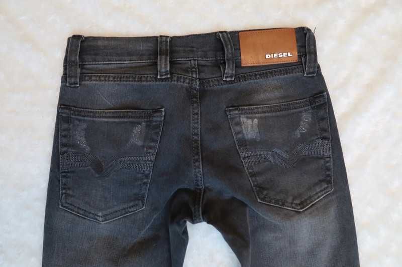 Blugi Diesel, mărimea 28