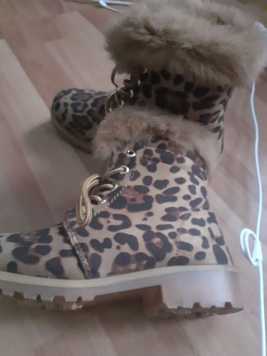 Ghete nr36 impecabile piele