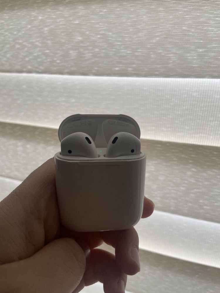 Срочно продам Airpods 2 оригинал