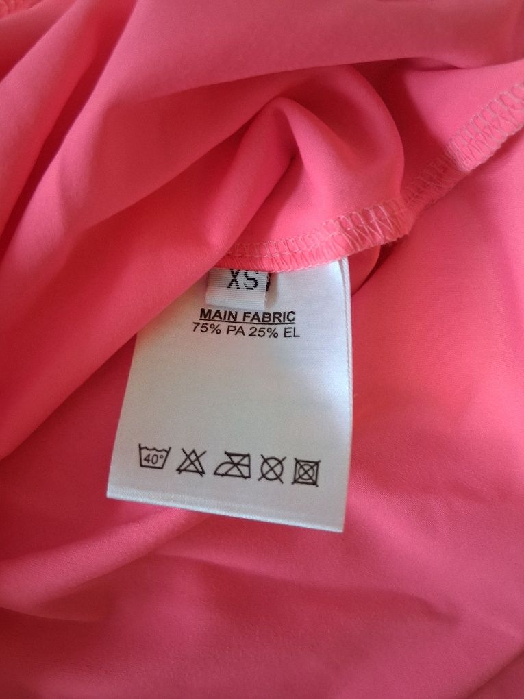 Дамска спортна тениска XS
