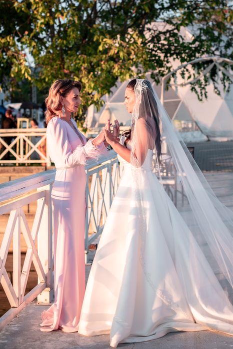 Rochie mireasa pronovias