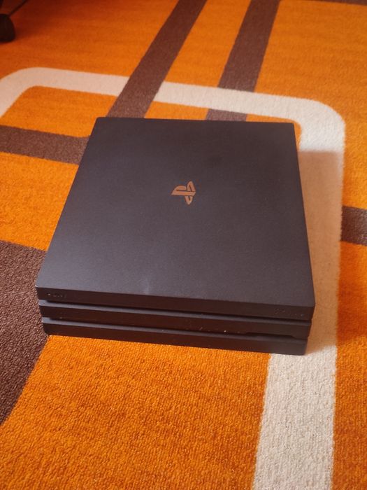 Конзола PS4 Pro 1TB