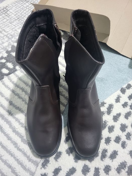 Ghete de piele îmblănite