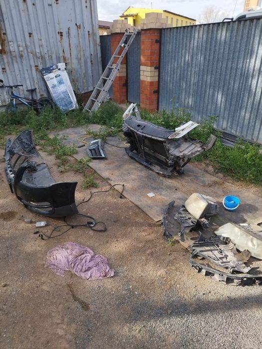 Продам передний бампер, фары, телевизор и тд. на Volkswagen Touareg