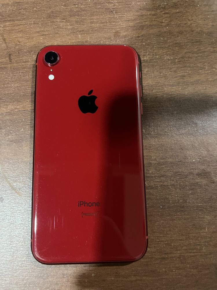 iPhone XR 128GB (red product)