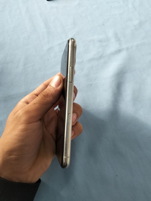 iPhone 11pro sotiladi