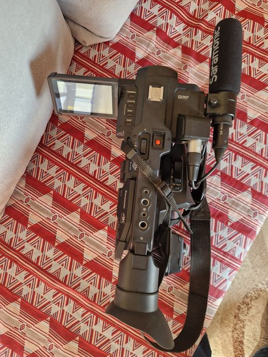 4К Професионална видеокамера Panasonic HC-X1