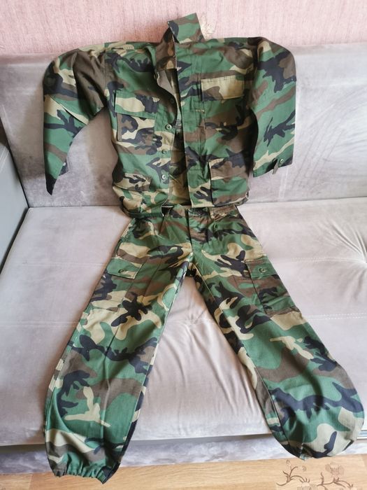 Продам камуфляжную форму для мальчика