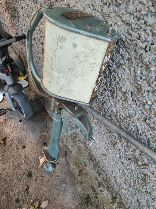 двигател за лодка 12 волта работещ