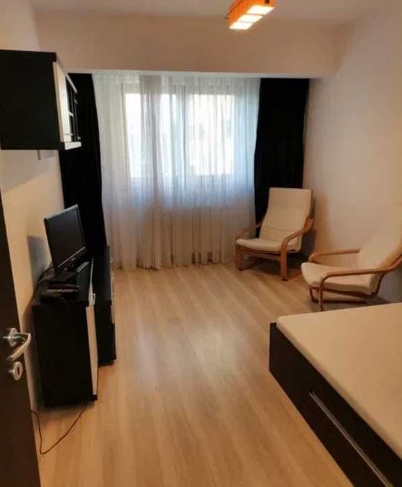 Дава се под наем Едностаен апартамент в Пловдив, Южен - 40 кв.м за 193.8 € - Снимка #2