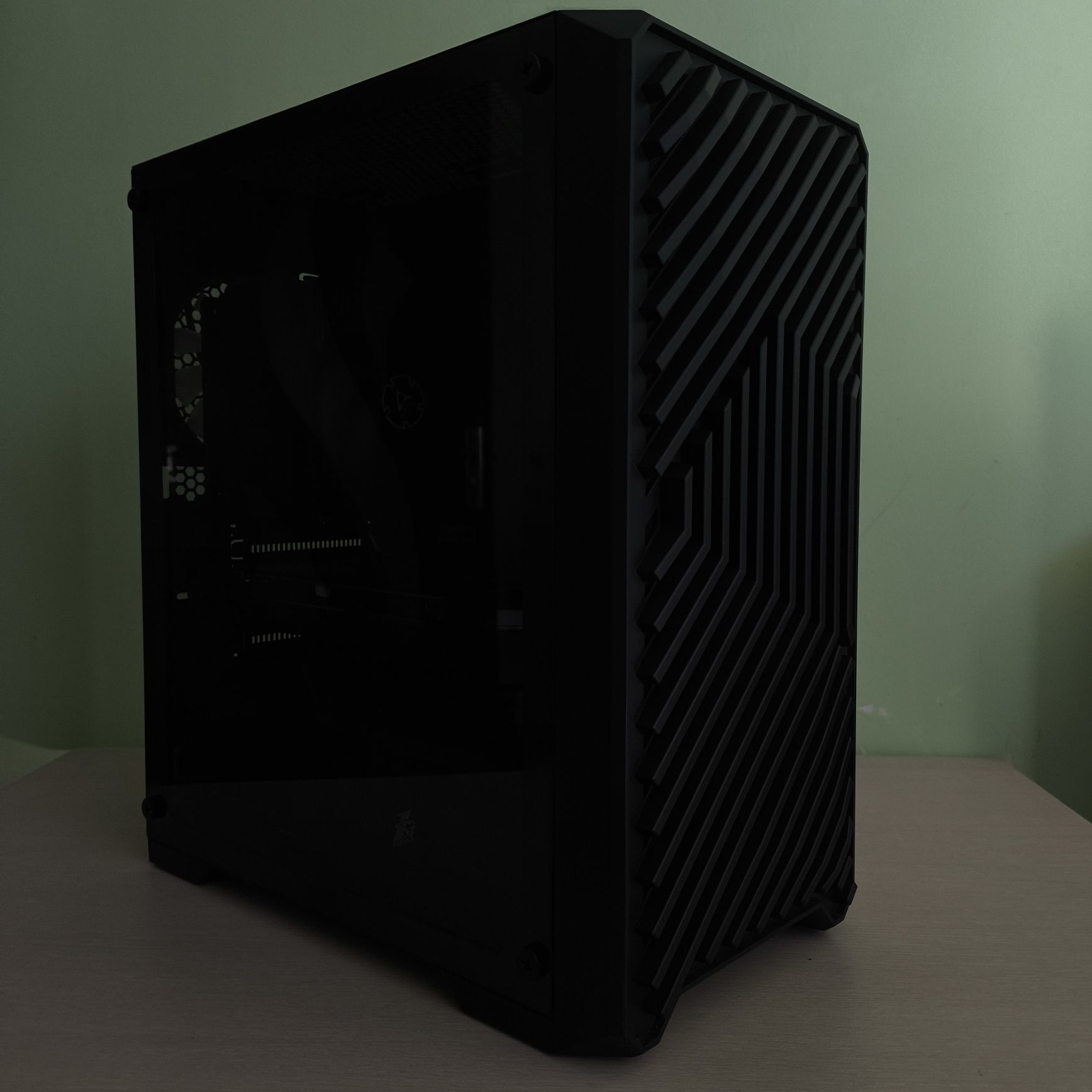 Геймърски компютър с Ryzen 5 7500f и RTX 3060 ti