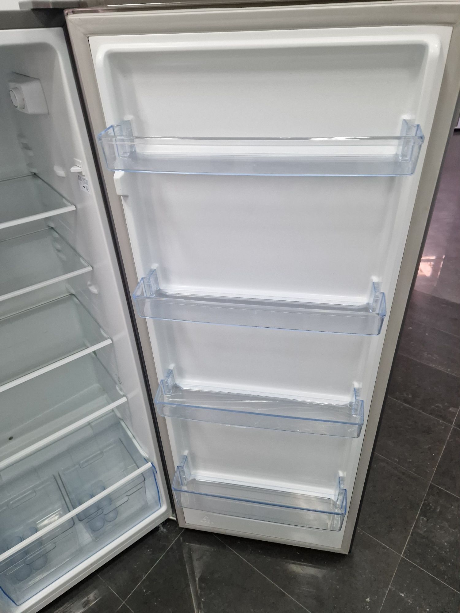 Хладилник Exclusive A++ 245 литра
