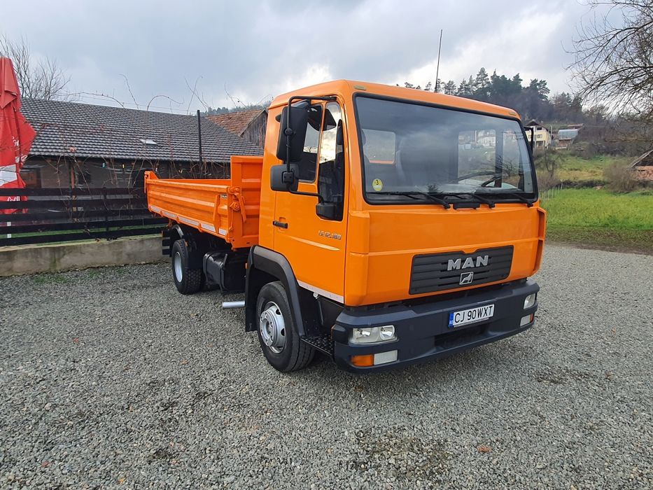 Camion basculabil 12 tone Man 12.180  11/2005 iveco atego  2100000km