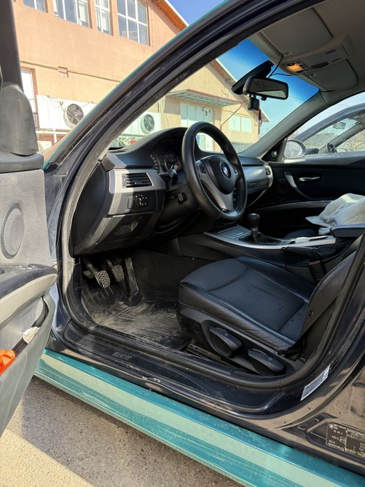 Bmw e91, 320d 163cp, xenon, semi-piele, incalzire