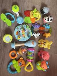 Сет бебешки играчки - дървени, гумени и пластмасови