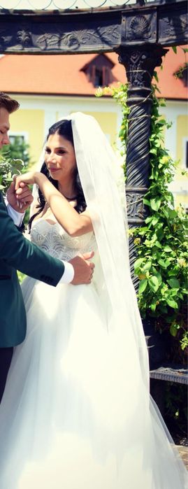 Rochie de mireasa A-line