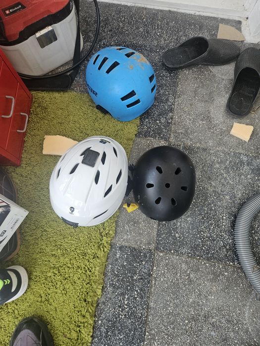 Casti trotinete si biciclete