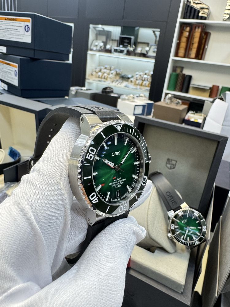 Oris Aquis Date Calibre 400